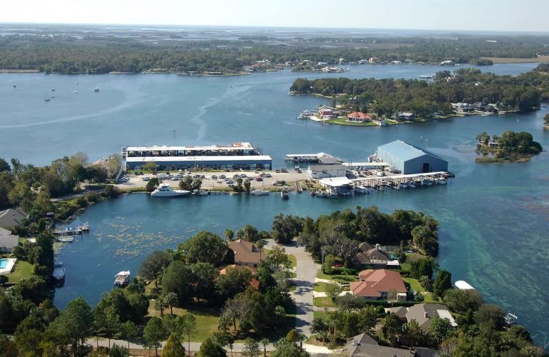 Pete's Pier King's Bay Marina