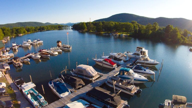 Snug Harbor Marina