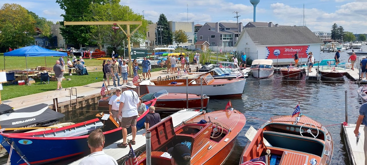 Pentwater Yacht Club