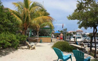 The Bay View Inn And Marina