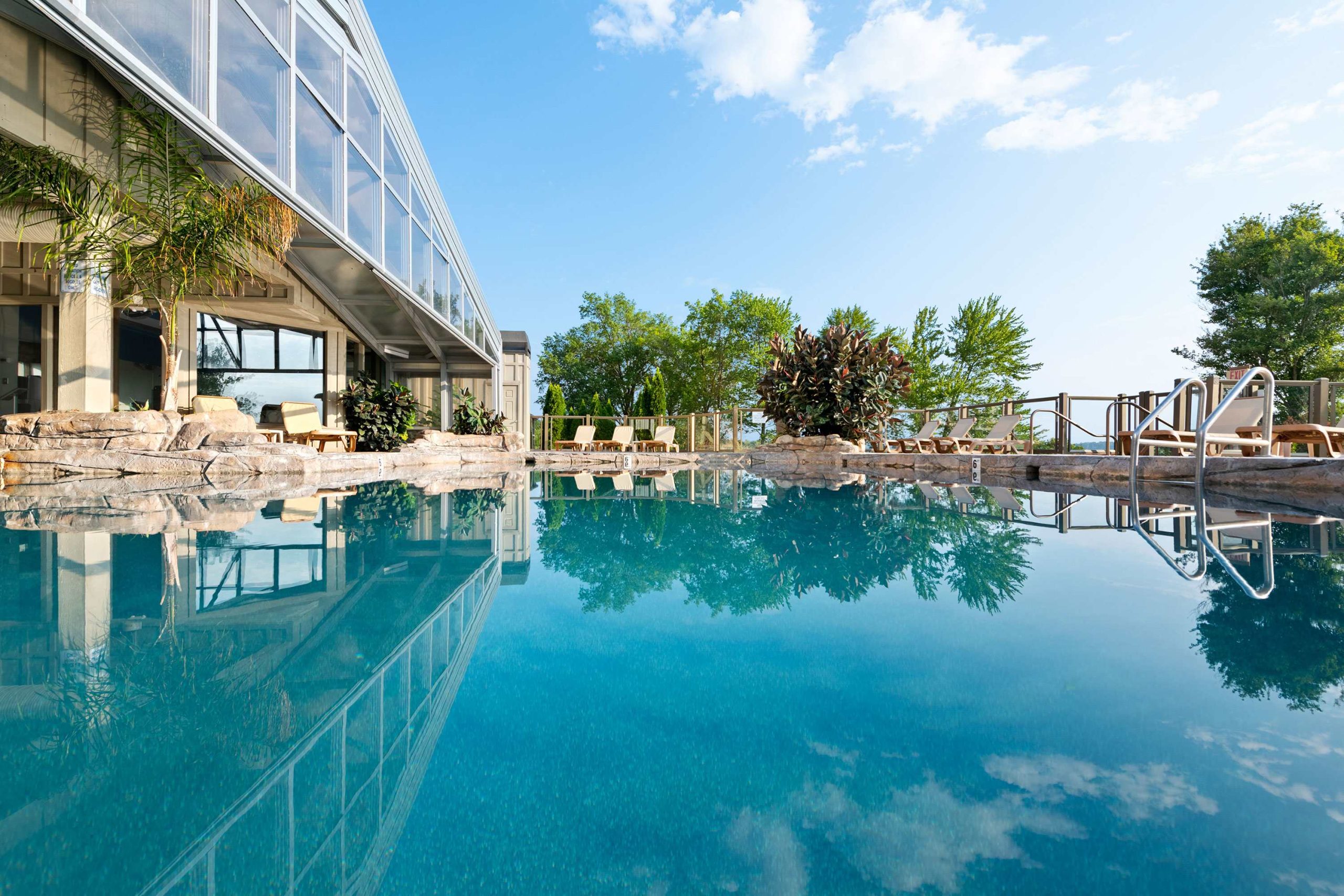 Fourwinds Resort And Marina