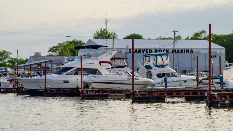 Starved Rock Marina