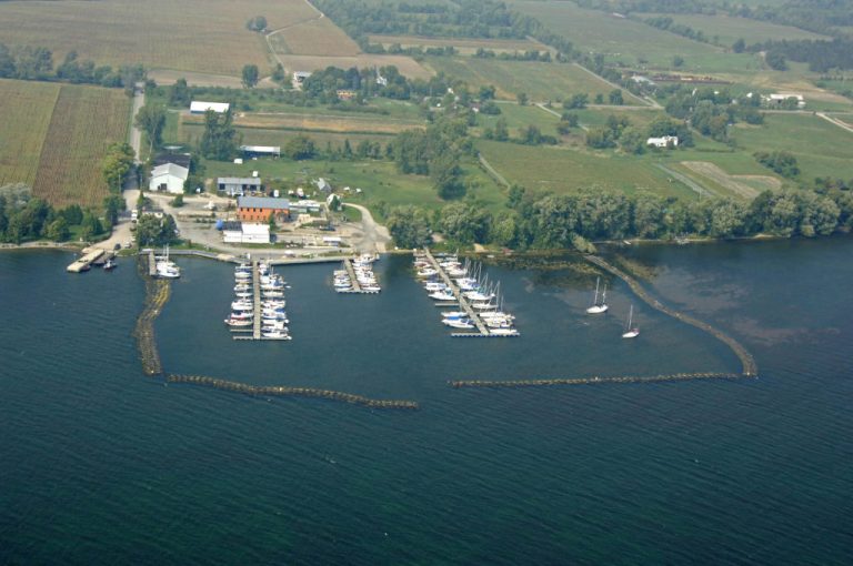 Waupoos Marina