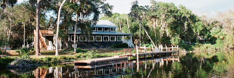 Izaak Walton Lodge (Dock)