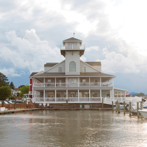Smithfield Station Marina, Restaurant, & Hotel