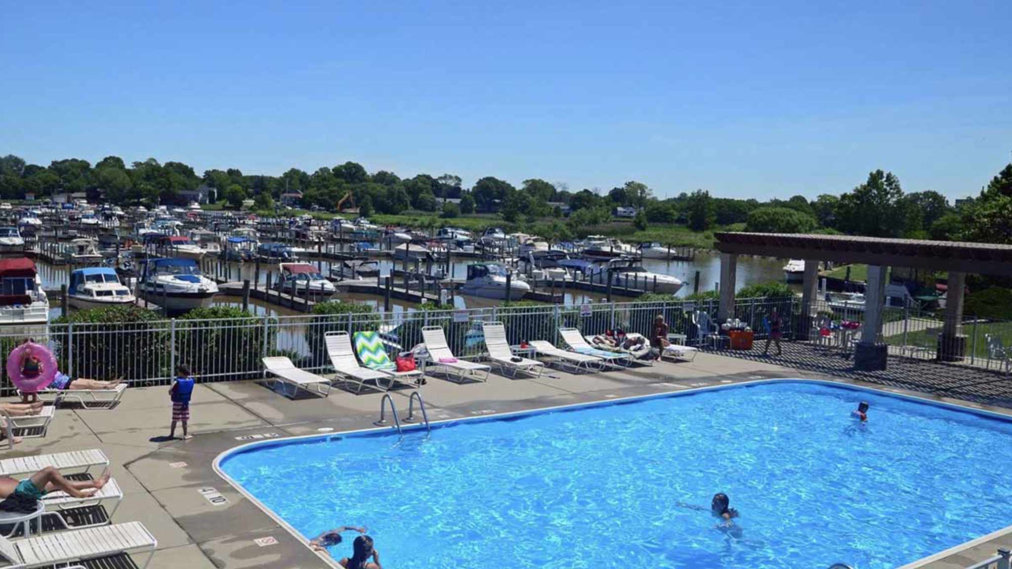 Bridge Harbor Marina