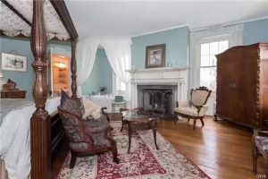 River Edge Mansion Bed And Breakfast
