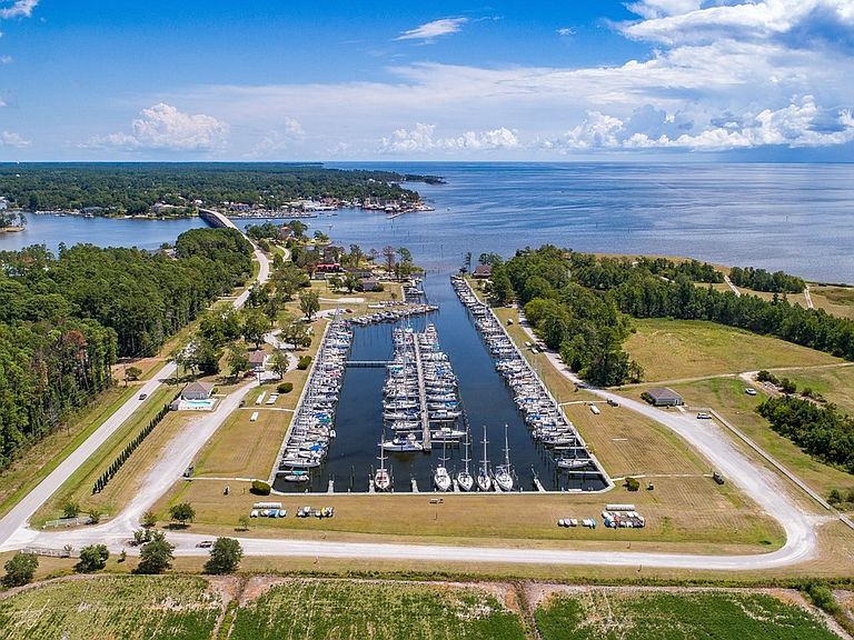 Pecan Grove Marina