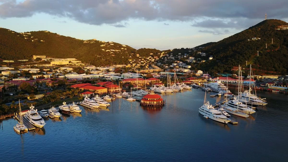 Yacht Haven Grande