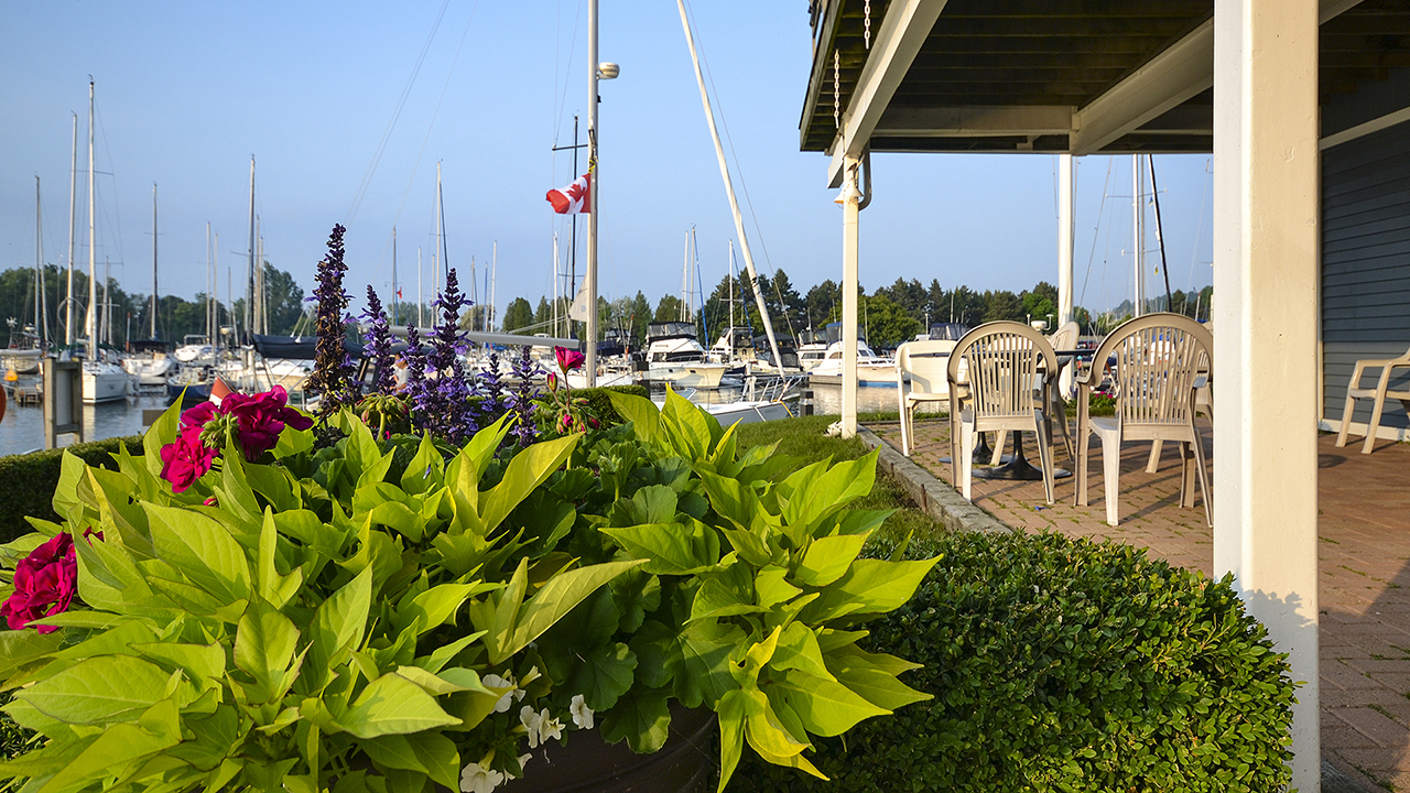 Cathedral Bluffs Yacht Club