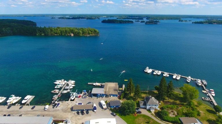 Hucks Marine & Resort