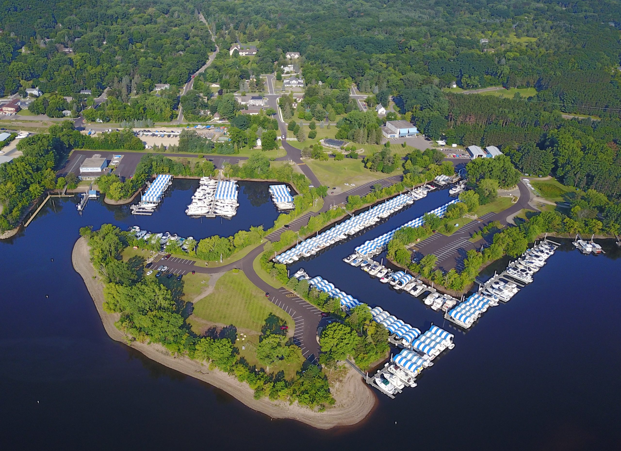 Afton Marina And Yacht Club