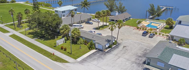 Sportsman's Marina