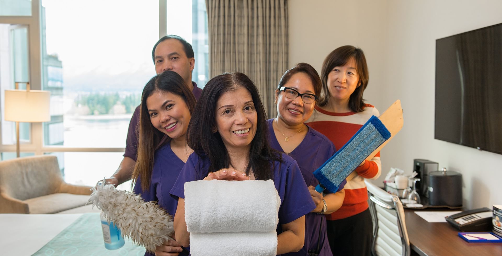 Coast Victoria Harbourside Hotel And Marina