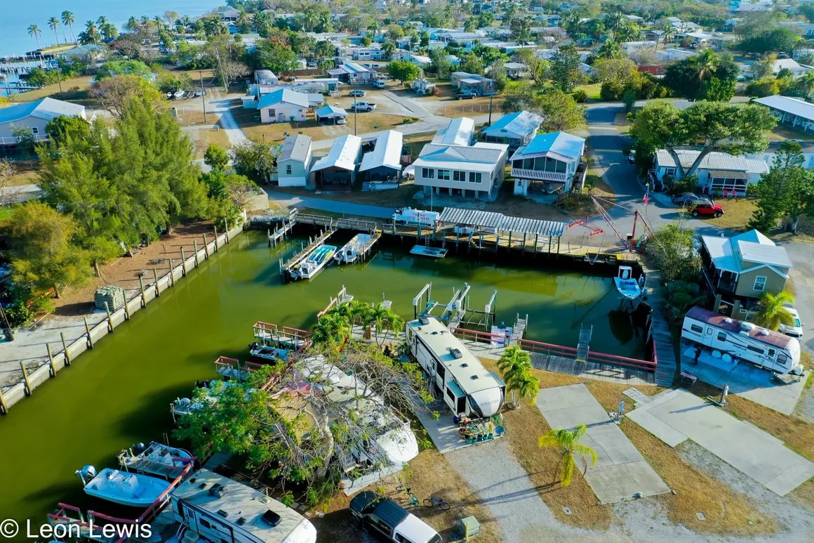 Parkway Marina And Motel