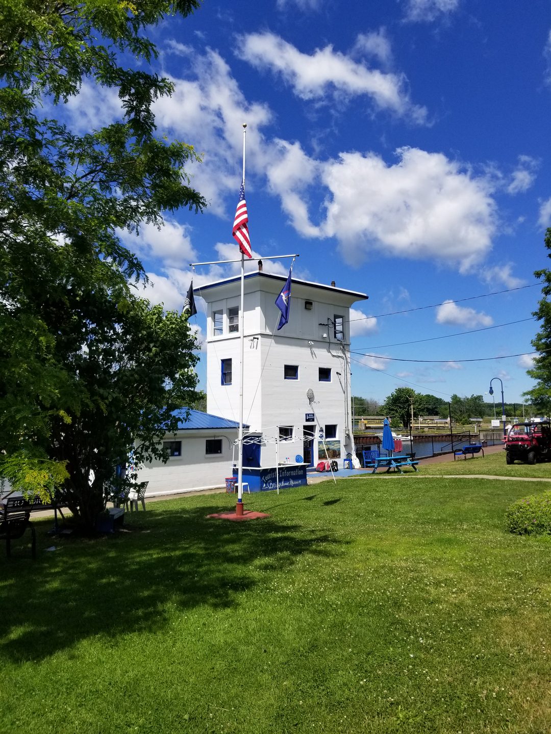 Phoenix - Bridge House Brats (Free Dock)