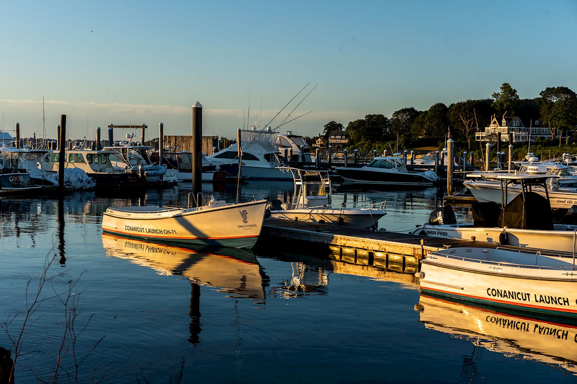 Conanicut Marina Services