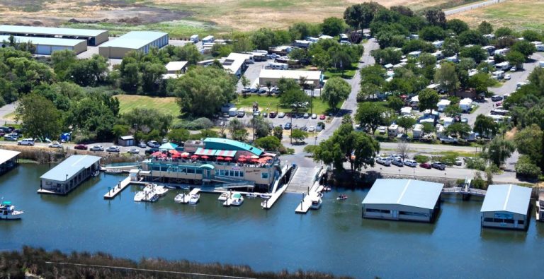 Sugar Barge Resort And Marina