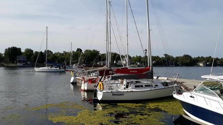 Crescent Yacht Club