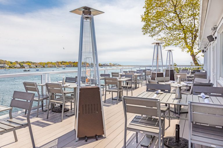 Dolphin Yacht Club