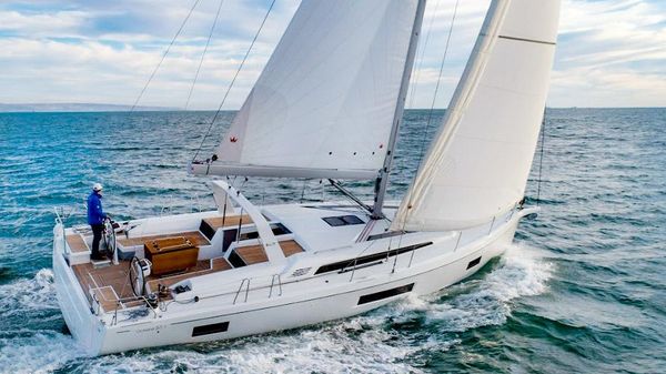 G. Winter's Sailing Center