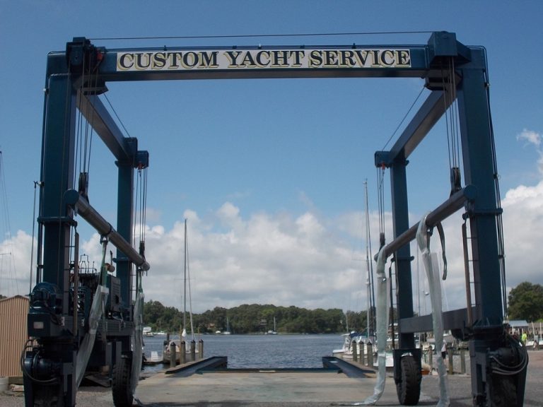 Custom Yacht Service