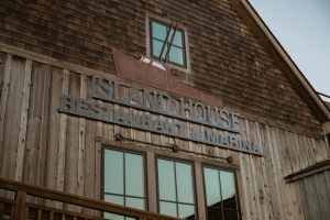 Island House Restaurant And Marina