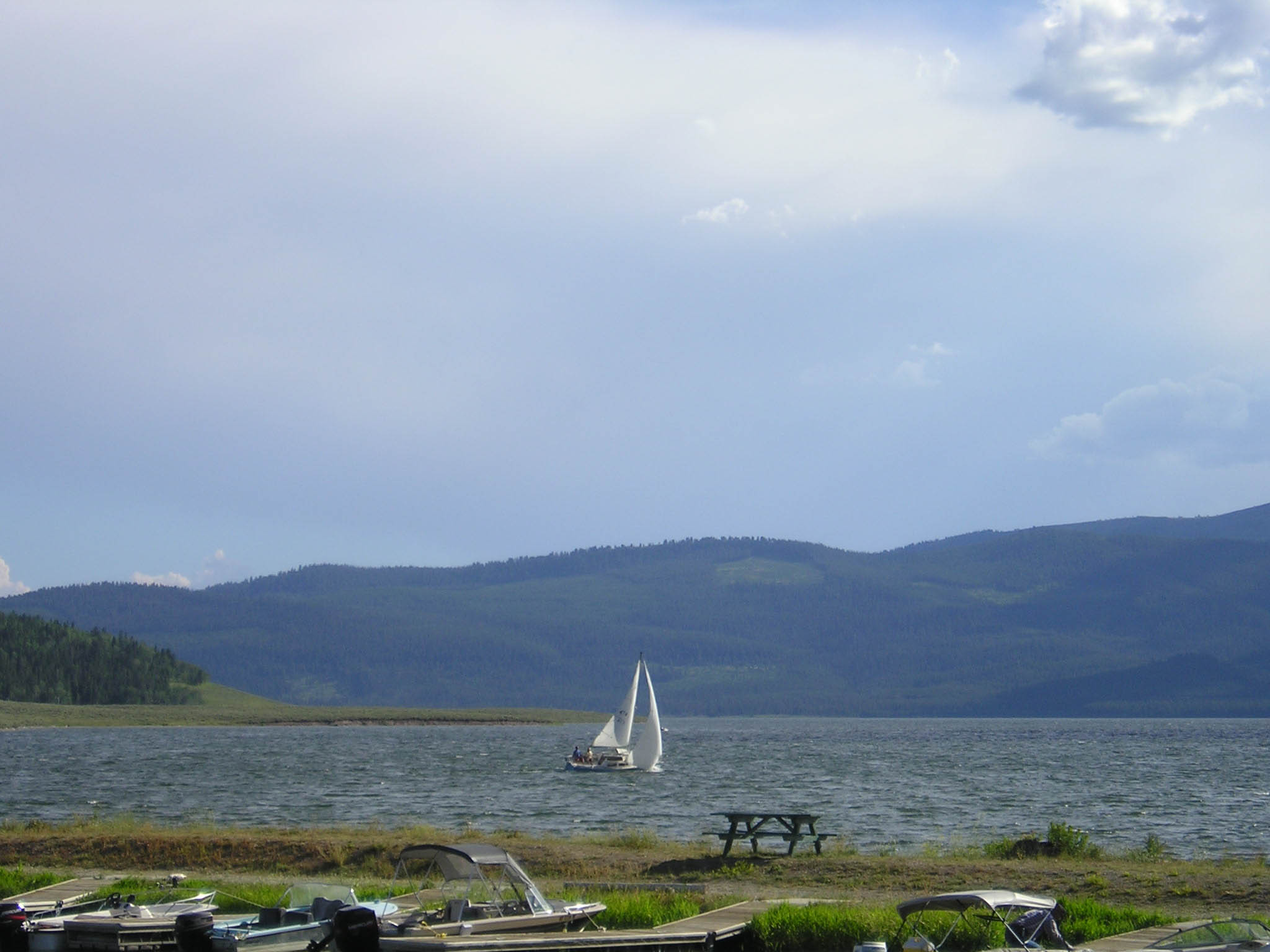 Yellowstone Holiday Resort And Marina