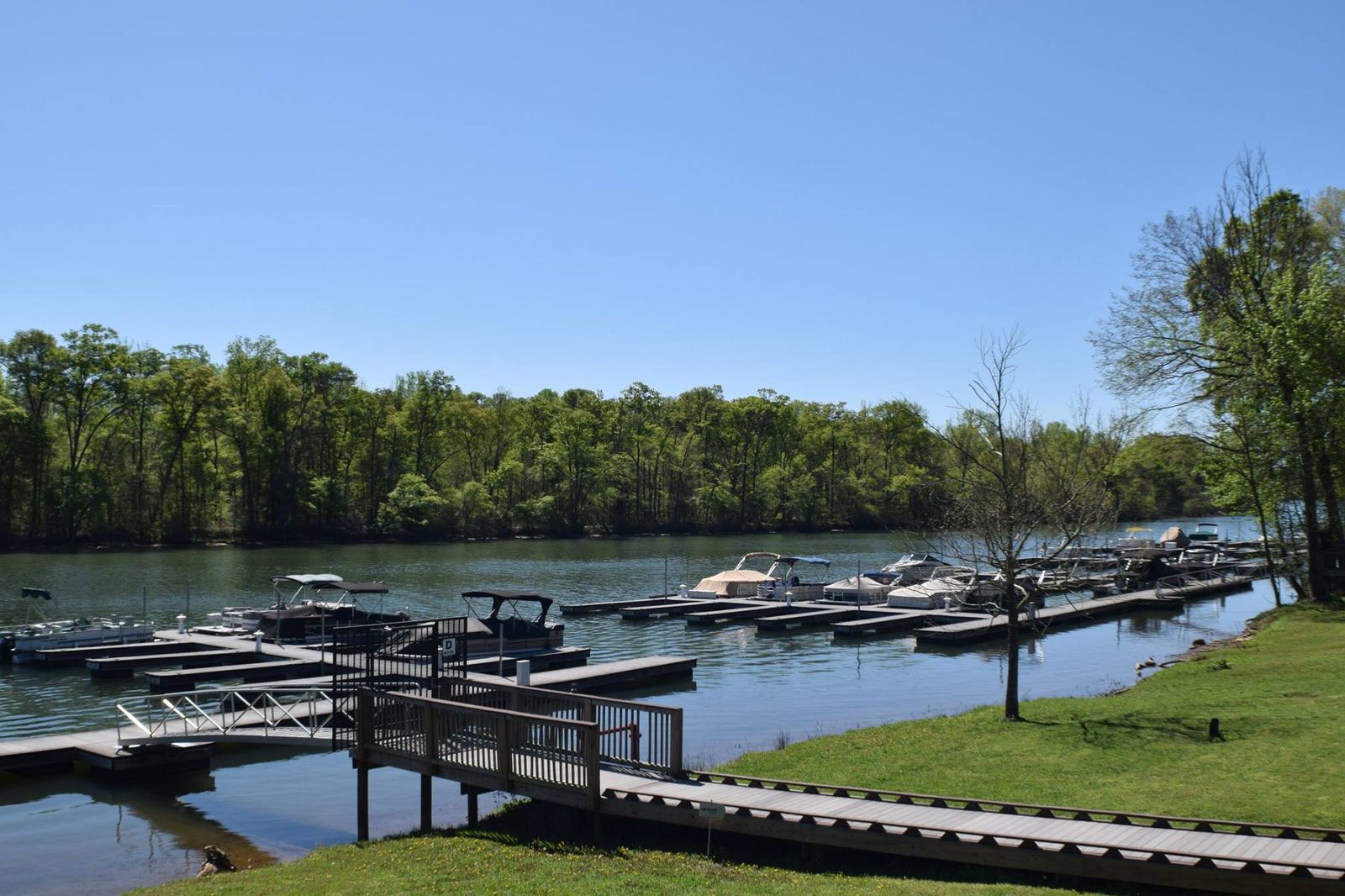 Tailrace Marina Village