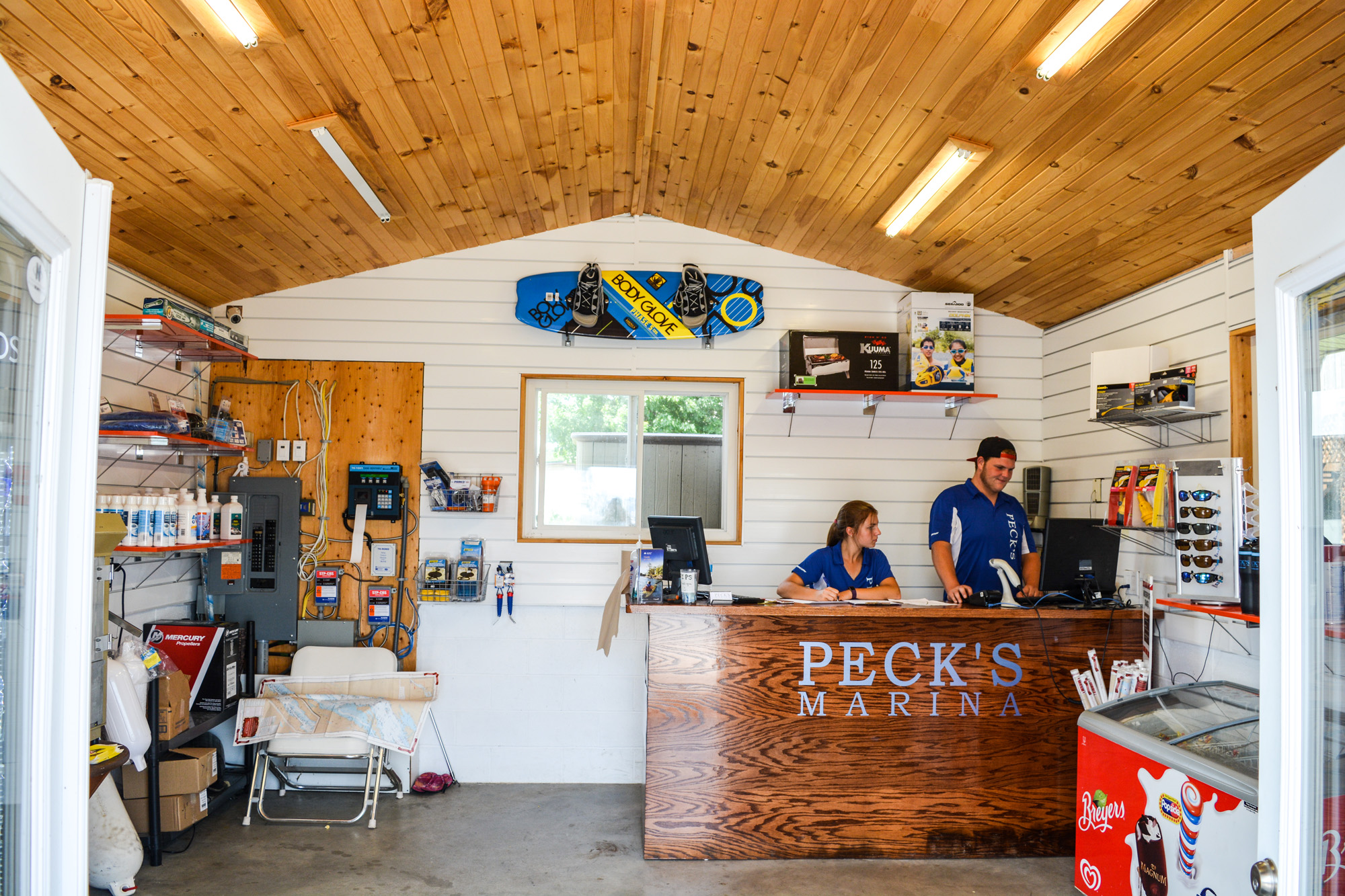 Peck's Marina