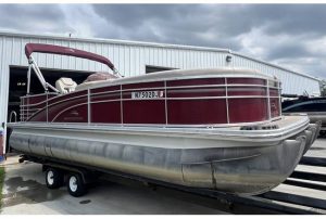 Pine Crest Marina