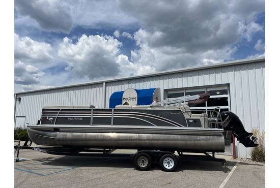 Pine Crest Marina