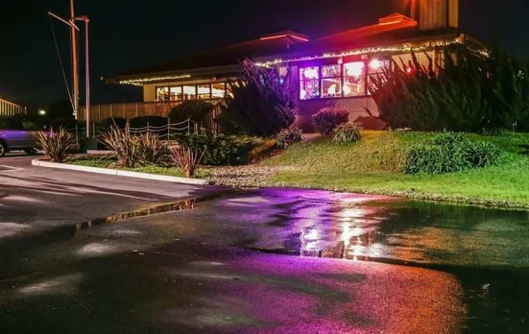 Oyster Point Yacht Club