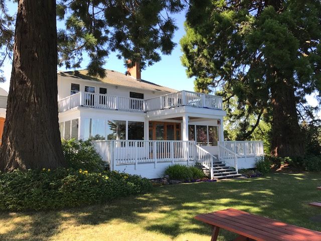 Sidney And North Saanich Yacht Club