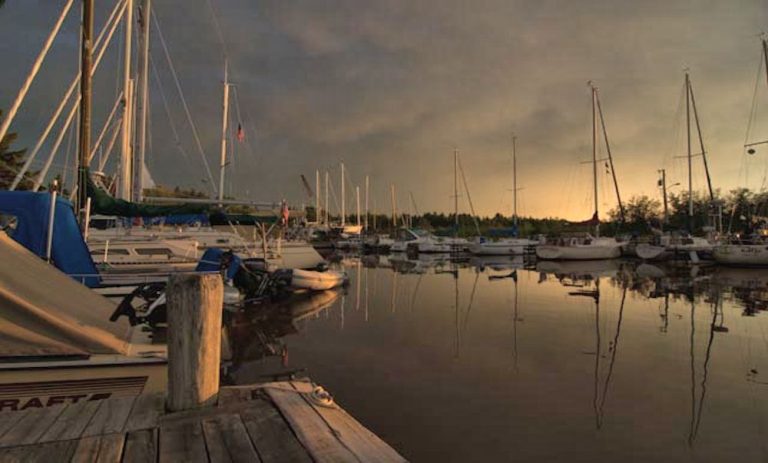 Siskiwit Bay Marina