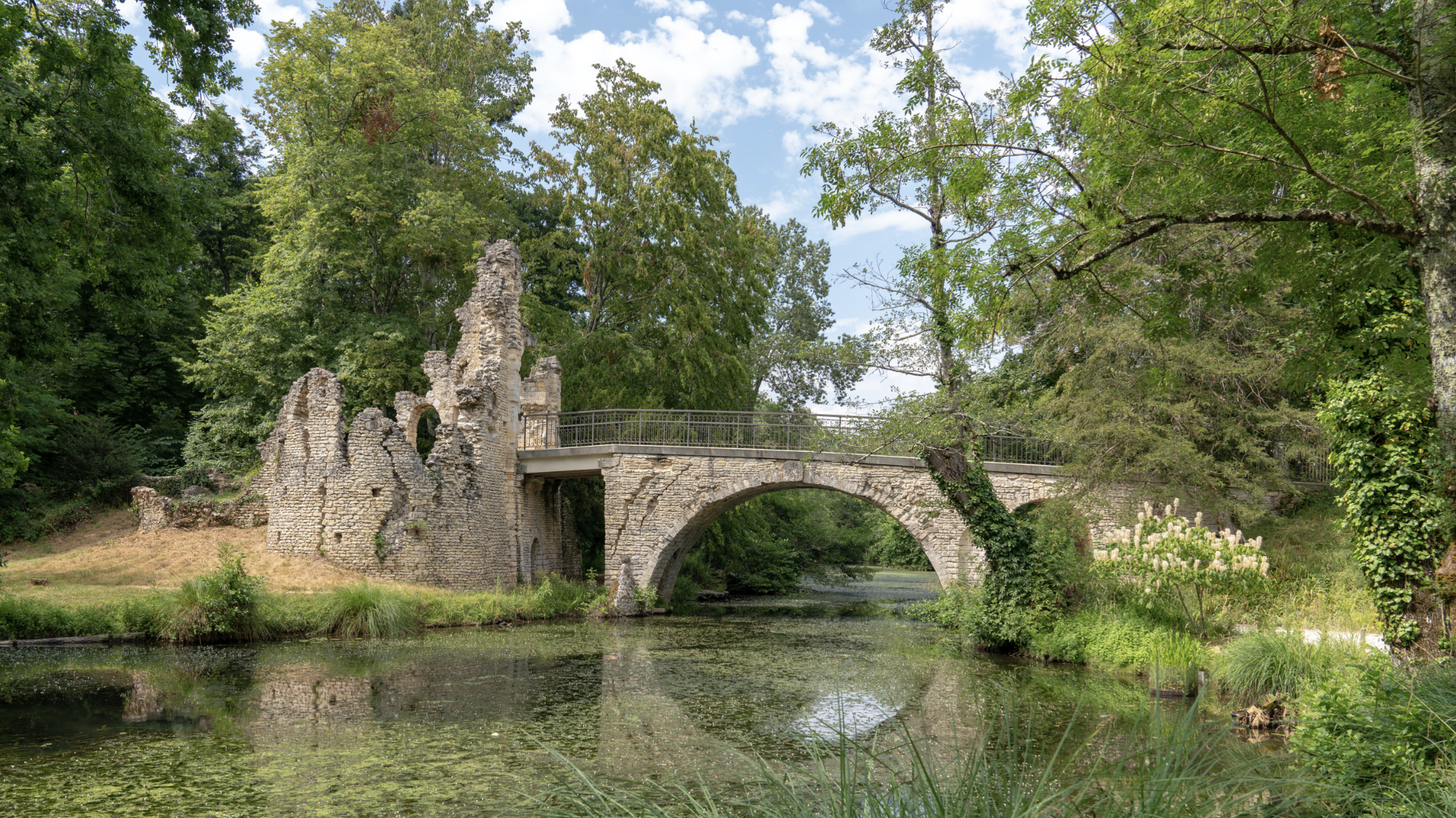 Screenshot at . . PM