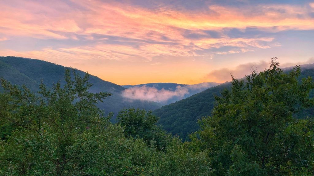 Top Things to Do in the Poconos and Pocono Mountains - Lake.com