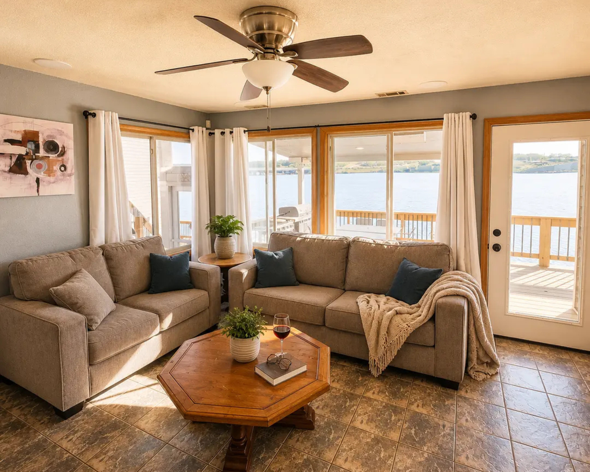 Lake of the Ozarks Cliffside Rental