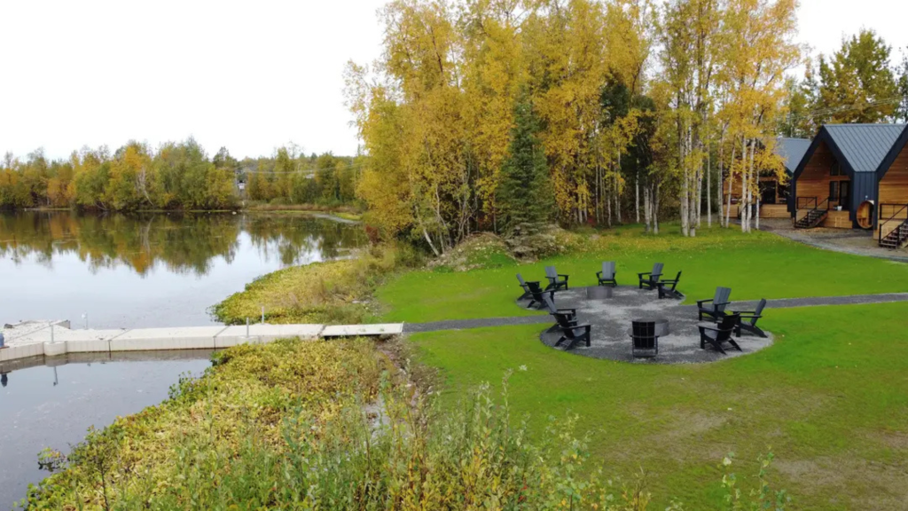 best lakes to visit in August